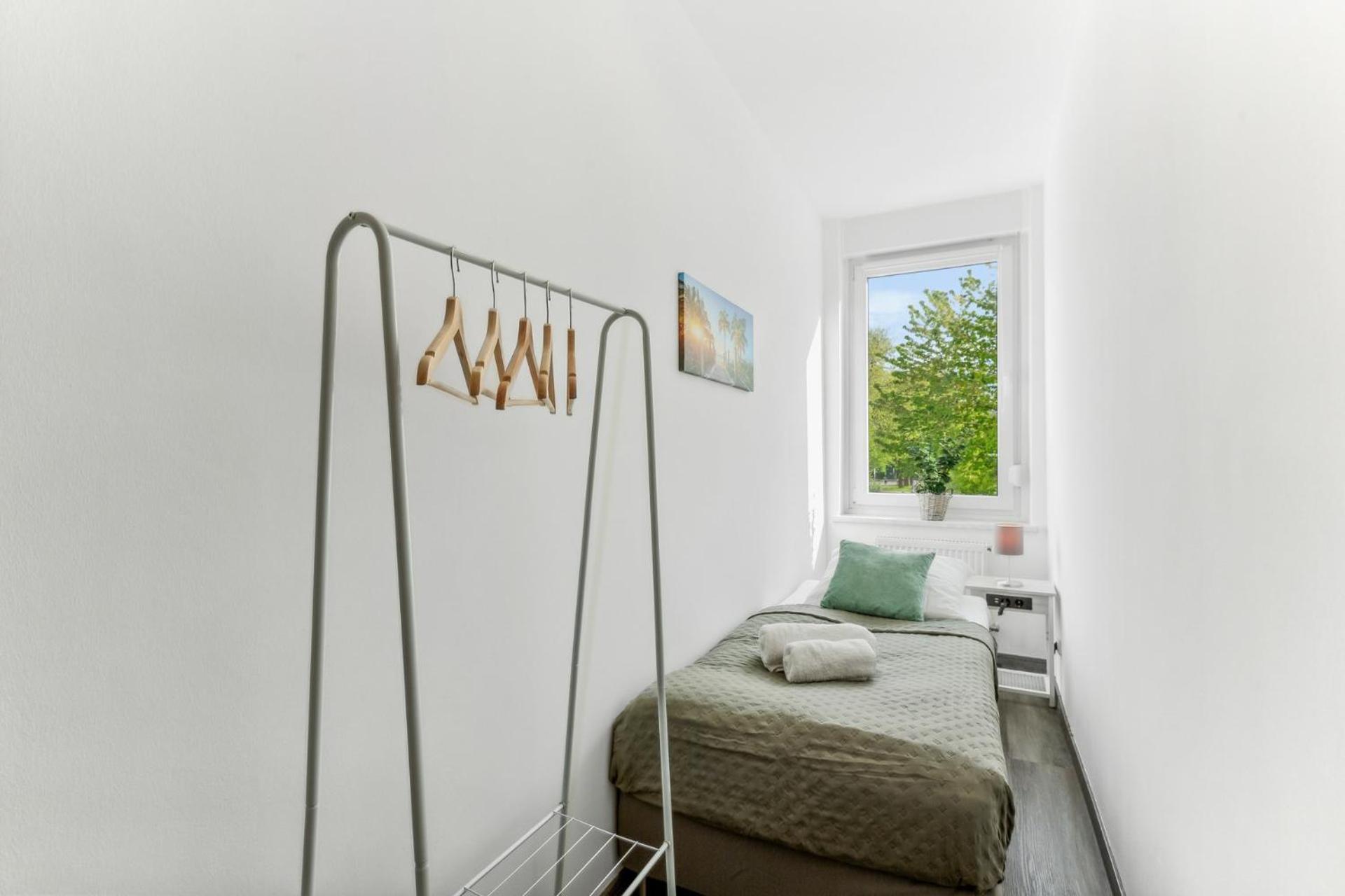 Apartment Elegant & Bright ~ Near Schalke 04 ~ Office ~ Free Parking! *
